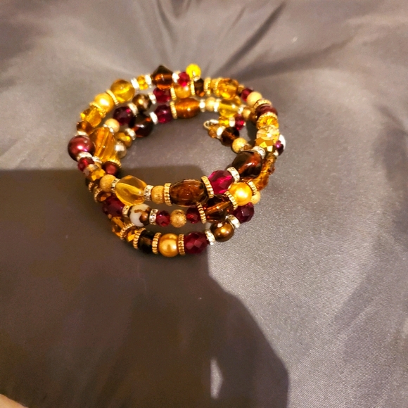 COPY - Jewlery Gold and Maroon, Hand made - Picture 1 of 3
